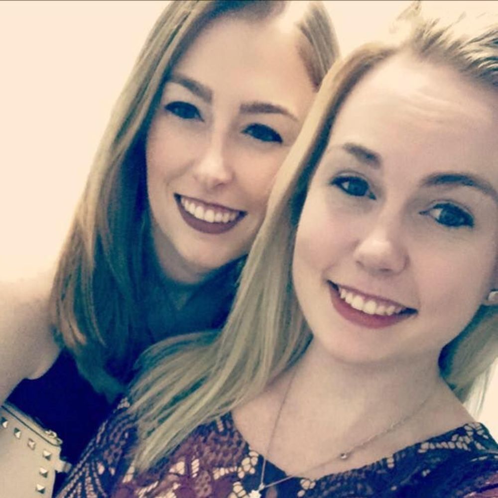 Meet your Posher, Elise